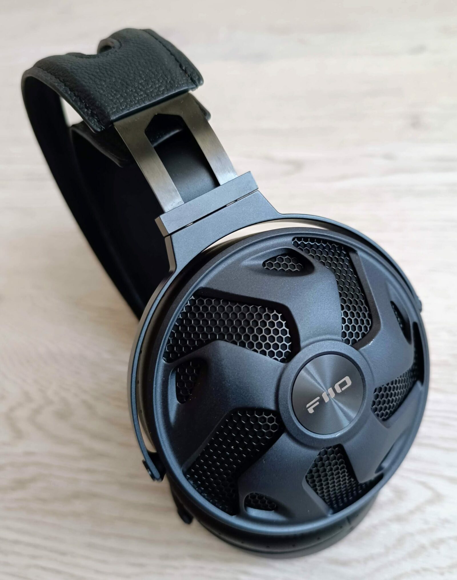 【中古】FIIO FT3 ブラック FIIO 【中古】FT3 Black 【FIO-FT3-B】【日本橋】 – e☆イヤホン