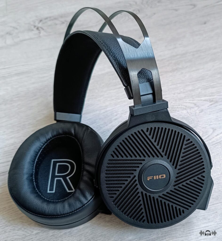 FiiO FT5 closer look 